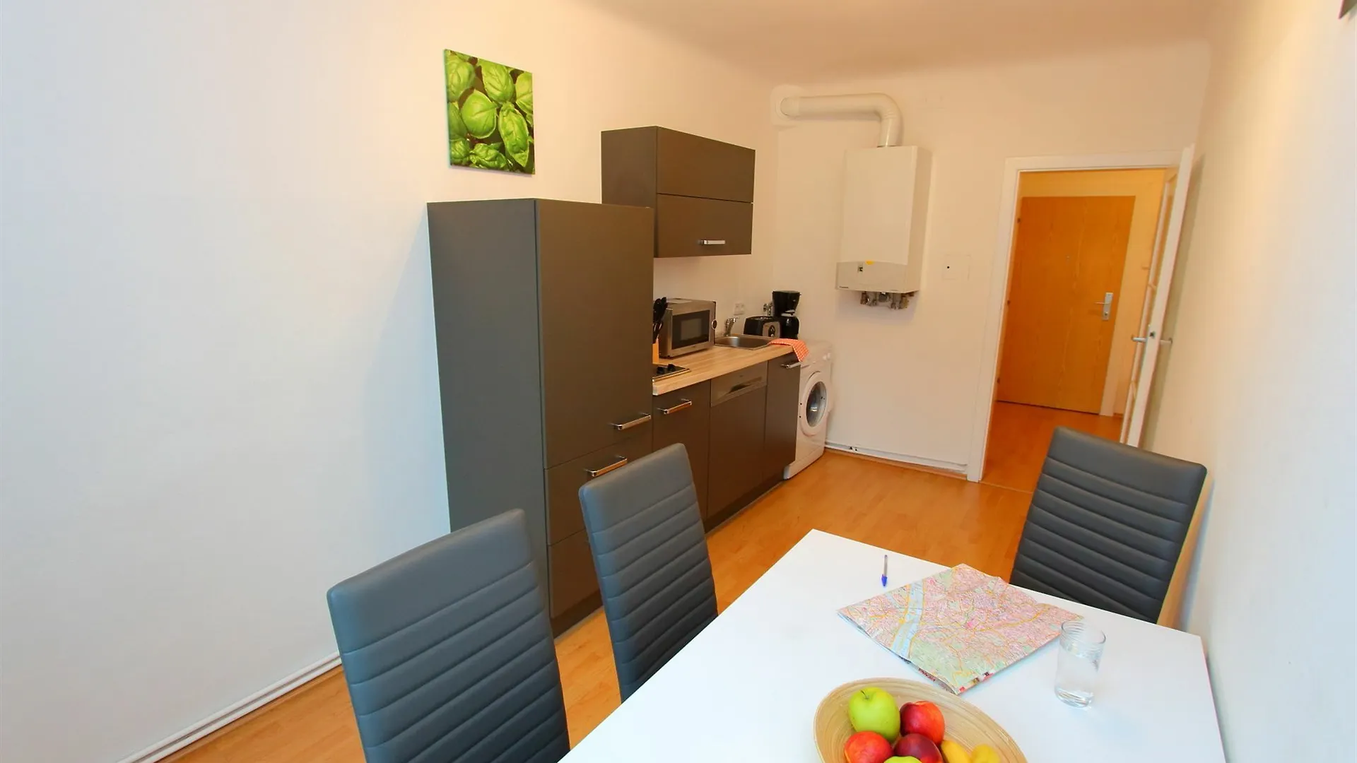 Checkvienna Apartment Reumannplatz 0*, فيينا النمسا